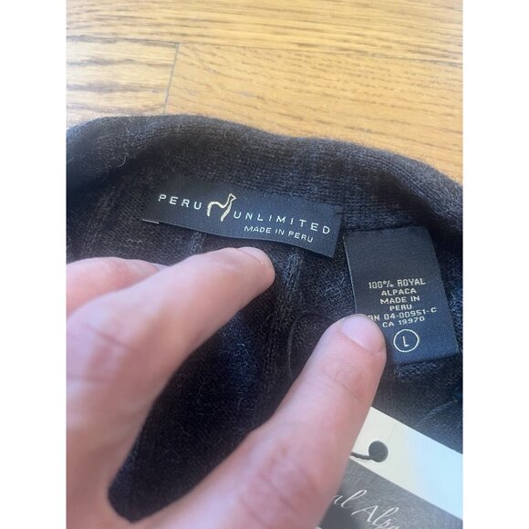 Peru Unlimited 100% Royal Alpaca Rajd V-Neck Vest Charcoal Gray Large - Picture 4 of 8